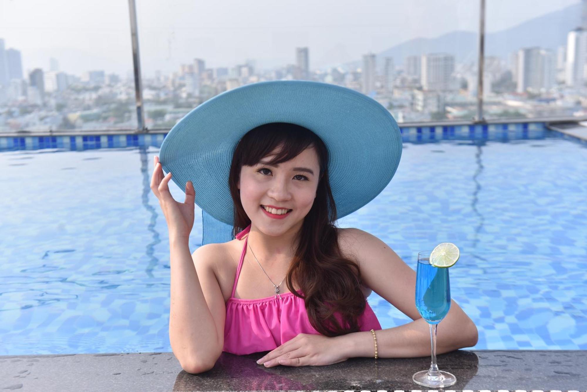 Ritzy Boutique Hotel Da Nang Beach Esterno foto