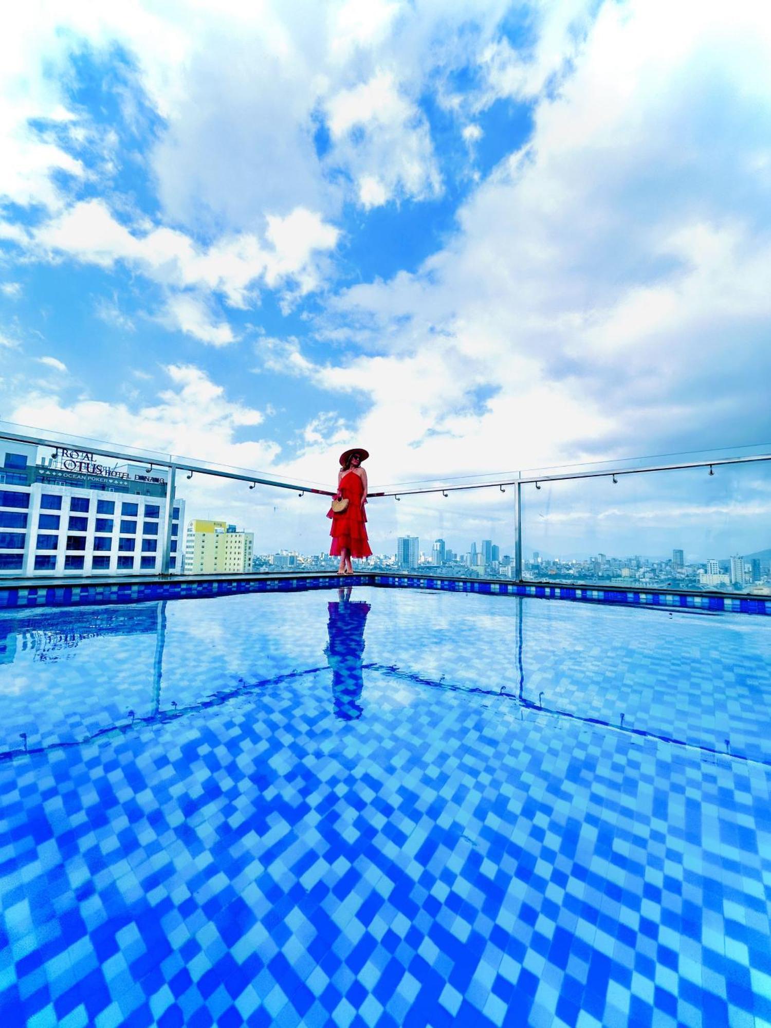 Ritzy Boutique Hotel Da Nang Beach Esterno foto