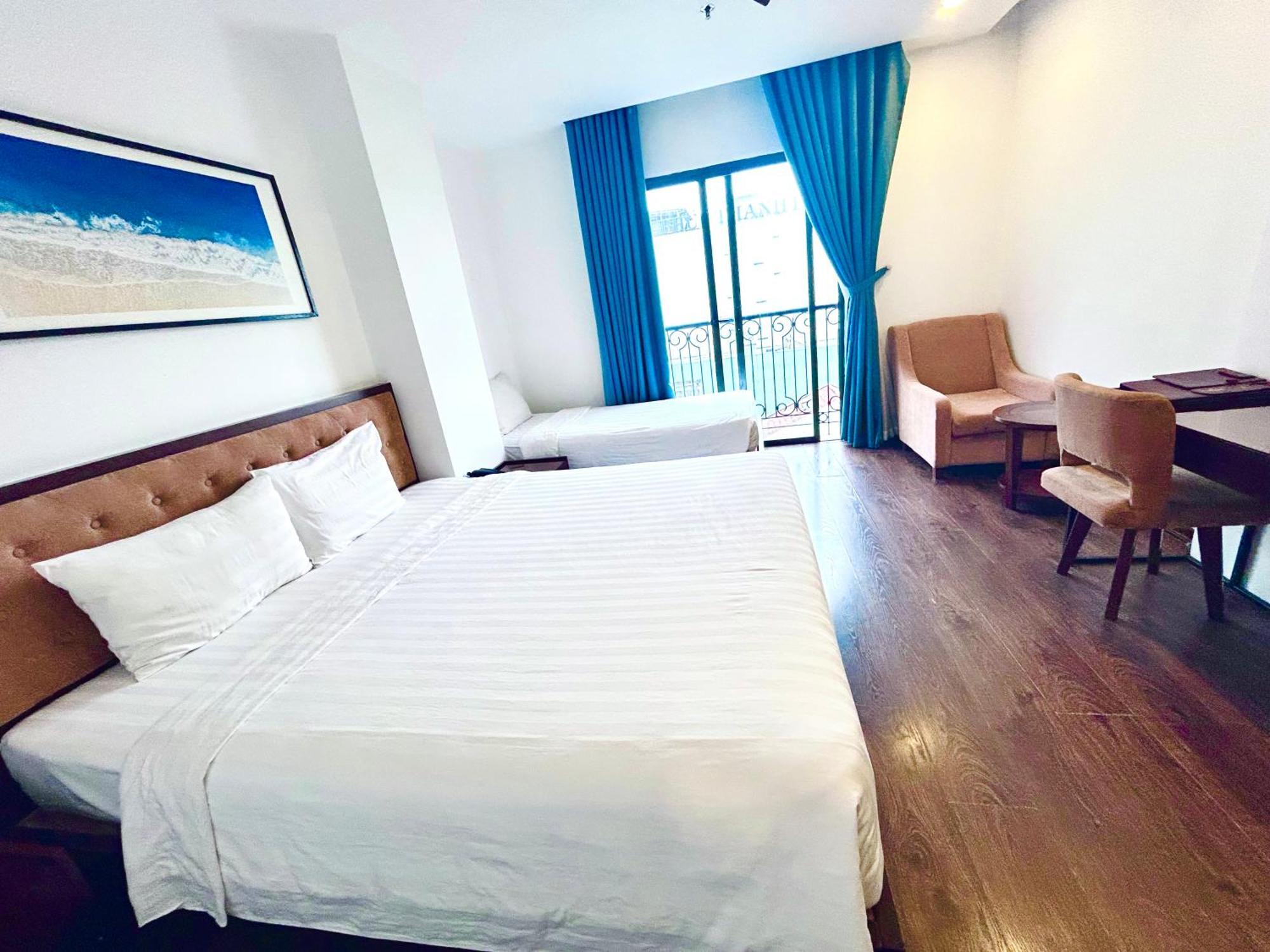 Ritzy Boutique Hotel Da Nang Beach Esterno foto